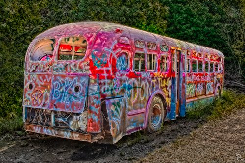 Graffiti HDR Bus