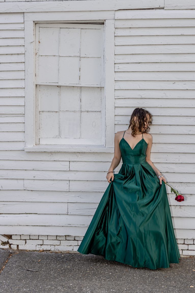 Senior portraits rustic barn house